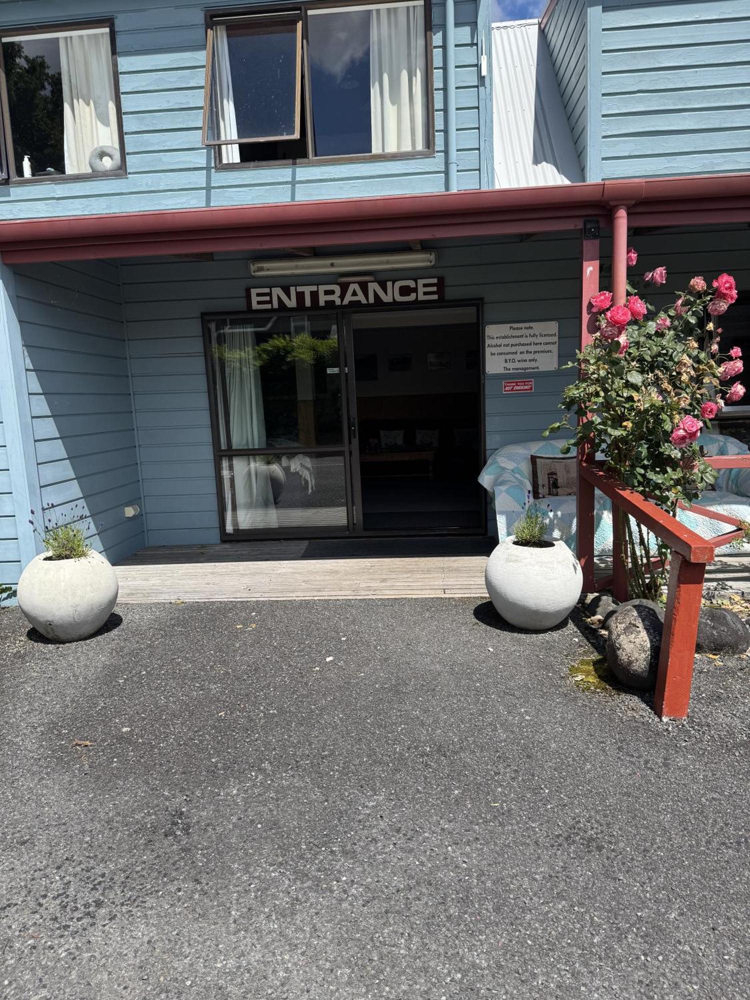 Adventure Lodge And Motels And Tongariro Crossing Track Transport National Park Luaran gambar