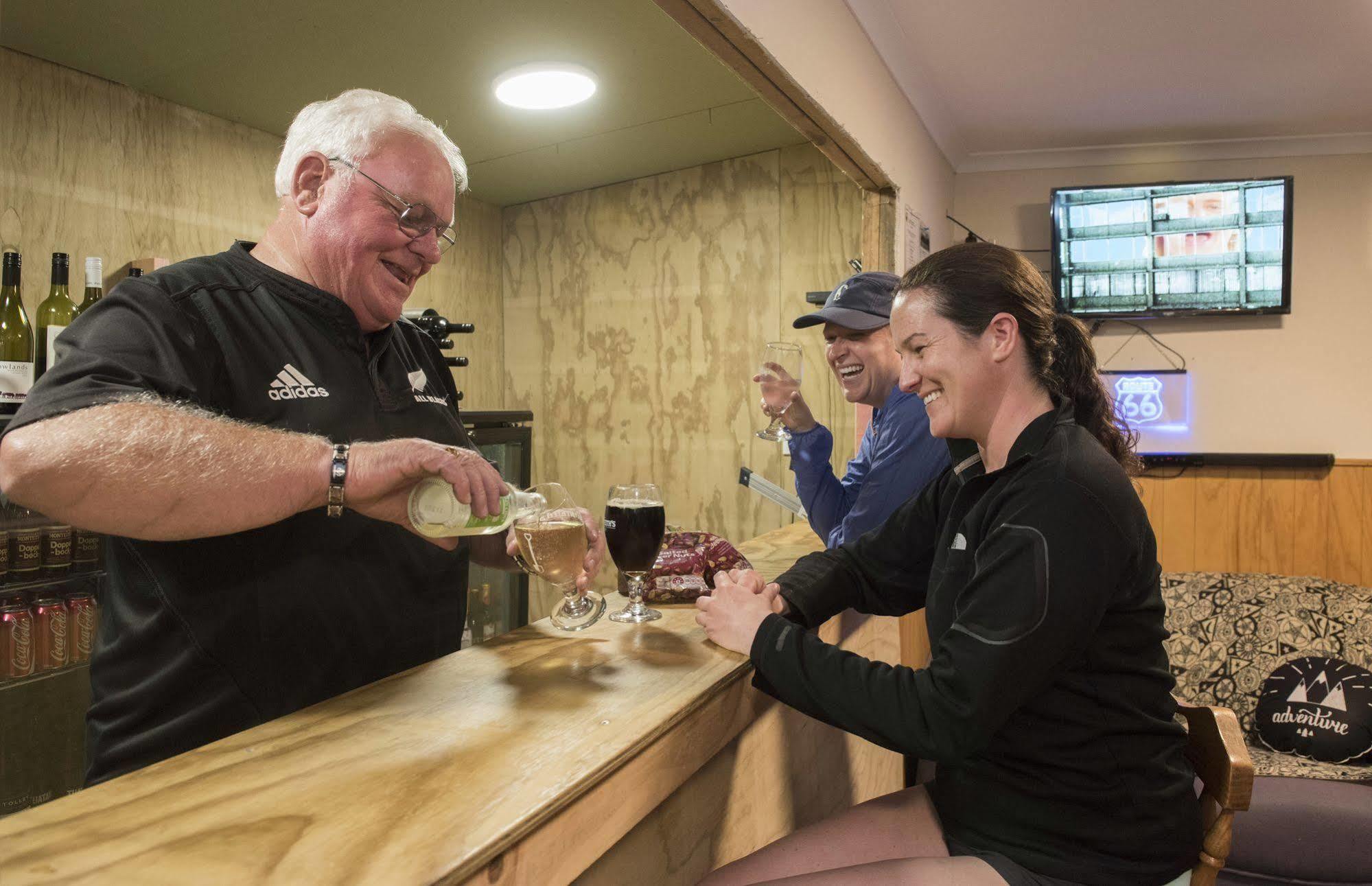 Adventure Lodge And Motels And Tongariro Crossing Track Transport National Park Luaran gambar