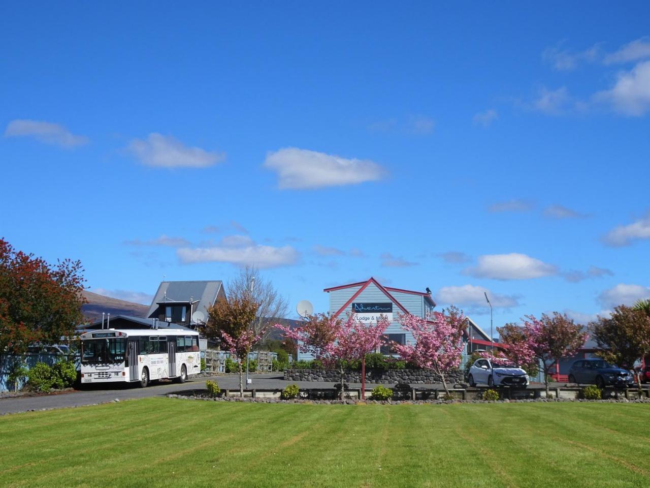 Adventure Lodge And Motels And Tongariro Crossing Track Transport National Park Luaran gambar